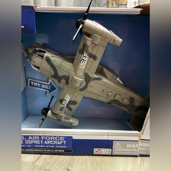 US Air Force Cargo plane toy - Picture 5 of 5